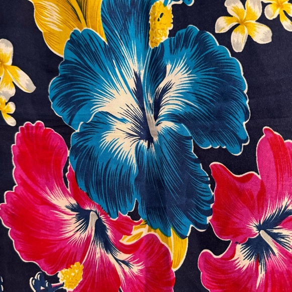 Unity Trading Hawaii One Size Fits All Floral Scarf - Picture 4 of 4